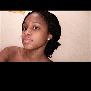 Meet your Posher, Janiah